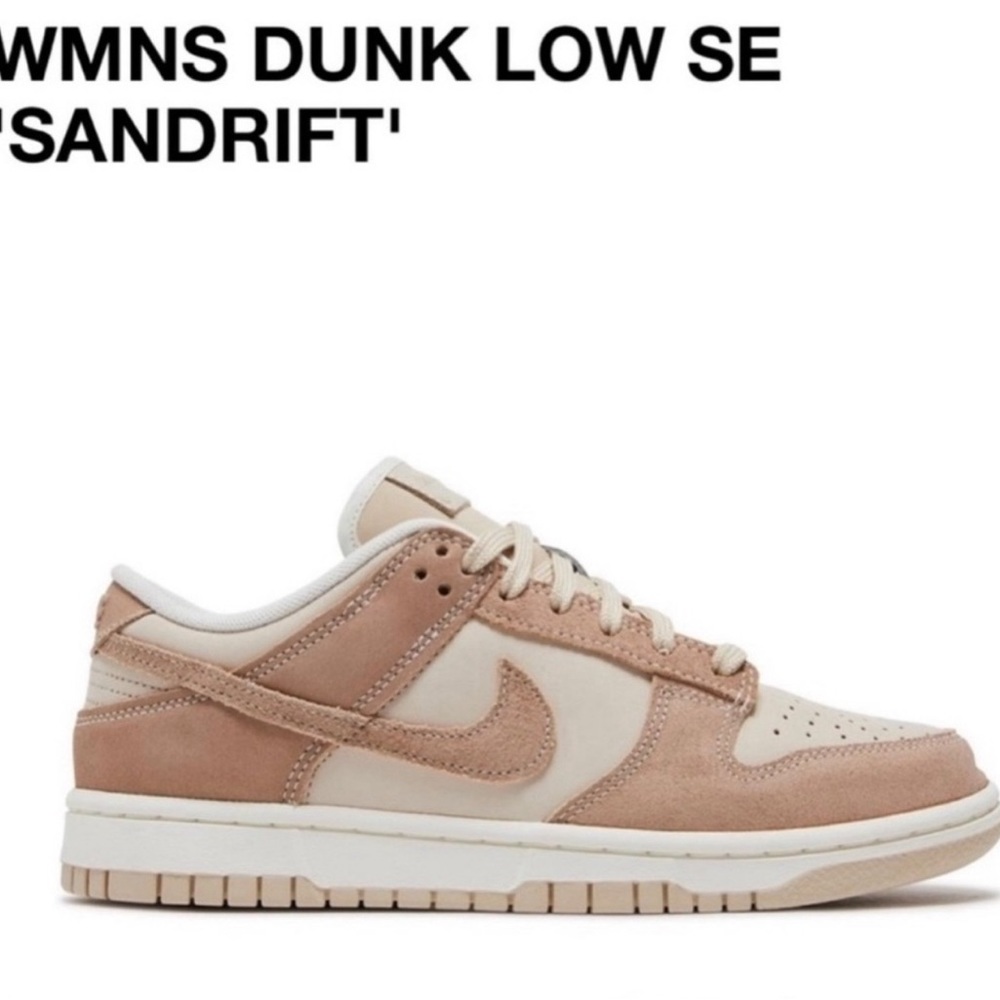 WOMENS DUNK LOW SE 'SANDRIFT
